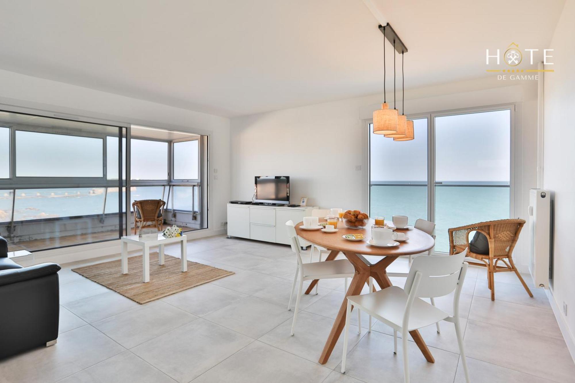 Appartement De Caractere, Superbe Vue Mer 280° La Chaume Eksteriør bilde